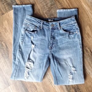 Black Label Distressed Frayed Jean size 5/28